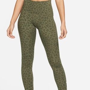 Nike Women's High-Waisted Printed Leggings